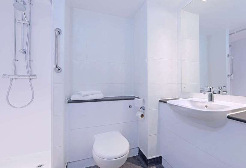 בית מלון כפרי Travelodge Bournemouth Seafront