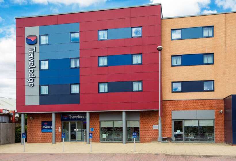 هتل Travelodge Rugby Central