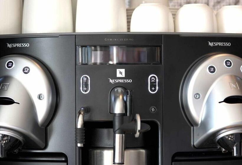 호텔 Villa Rosario Ii, Edificio Moderno