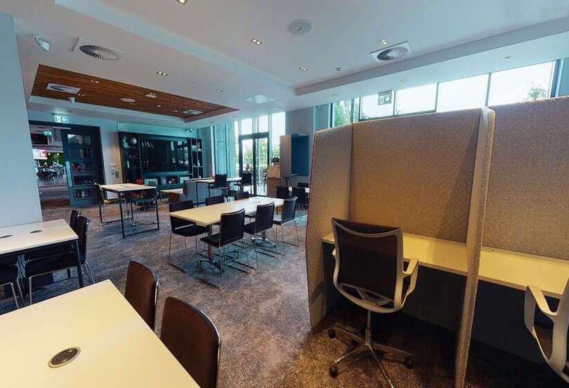 Village Hotel Farnborough