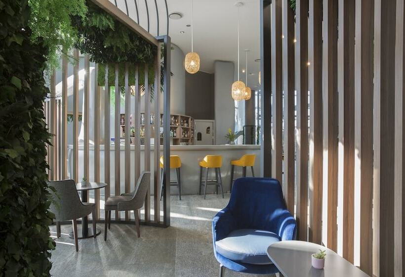 هتل Voco Milan Fiere, An Ihg