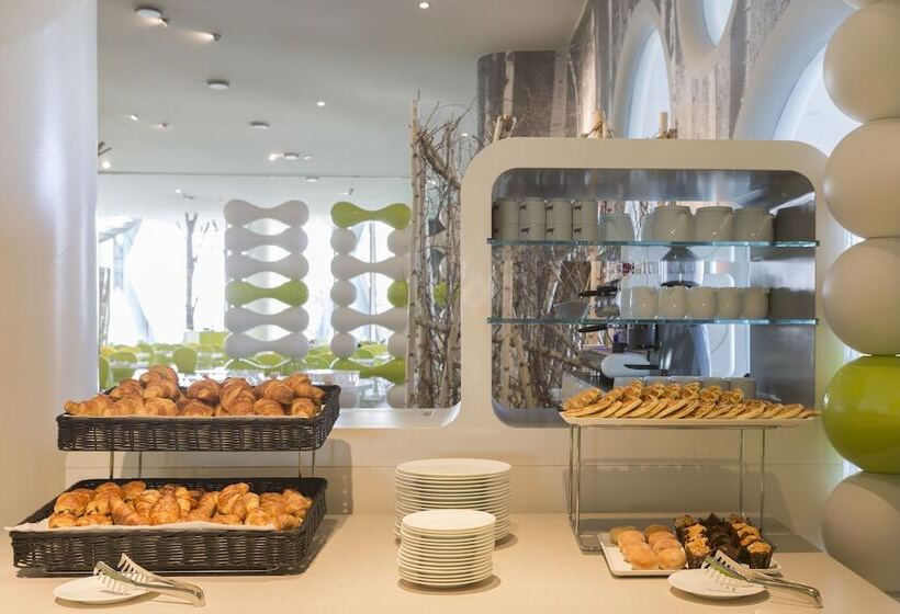 هتل Voco Milan Fiere, An Ihg