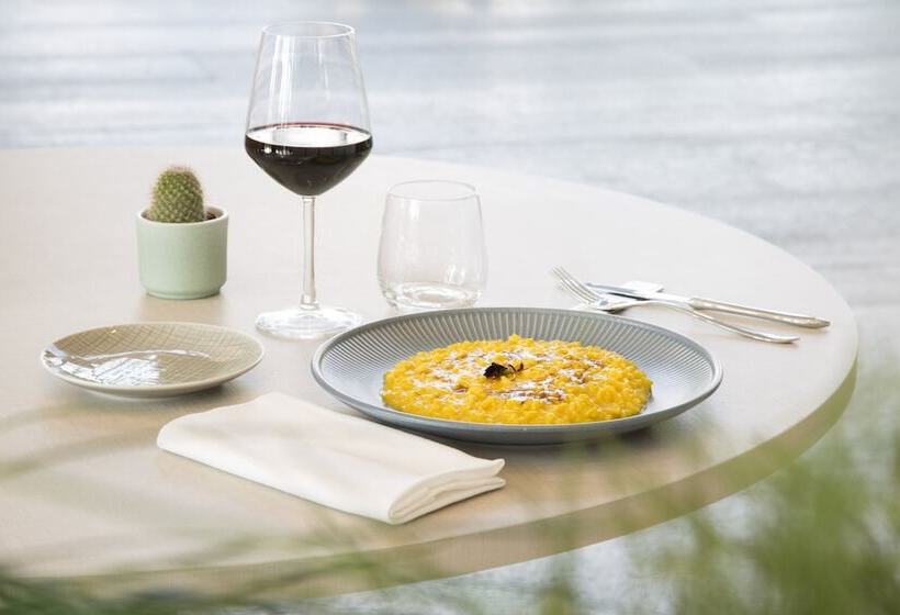 هتل Voco Milan Fiere, An Ihg