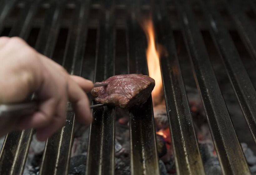 هتل Voco Milan Fiere, An Ihg