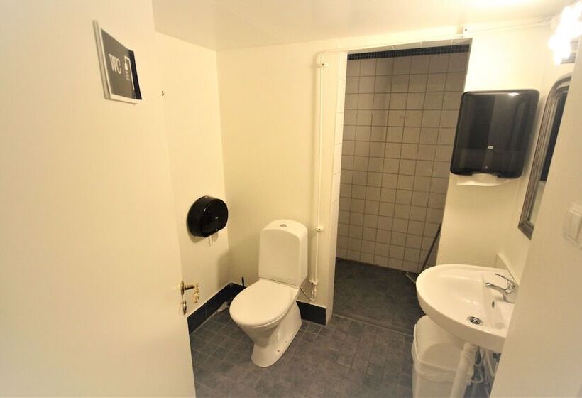 פונדק Vattengrändens Vandrarhem &