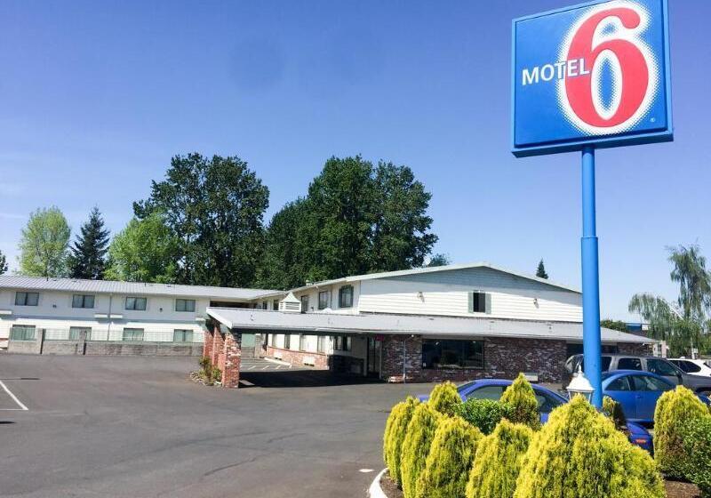Motel 6gresham, Or  Portland