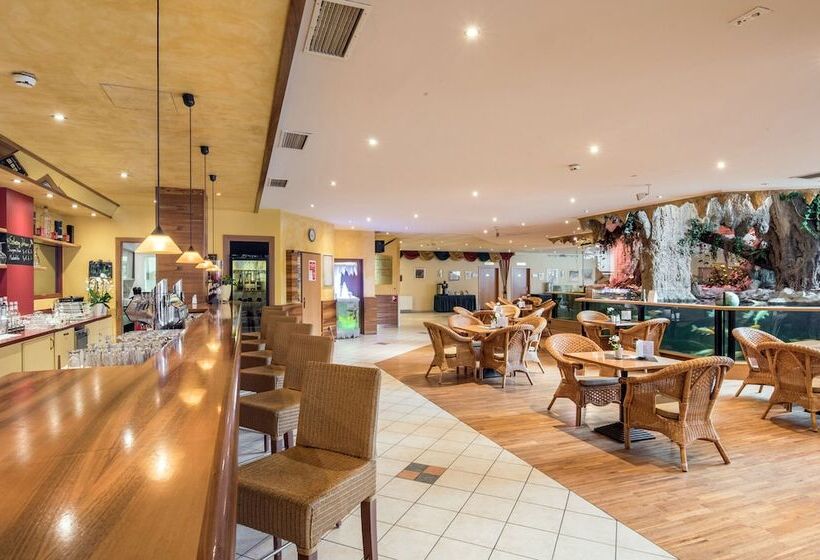 Novapark Flugzeughotel Graz