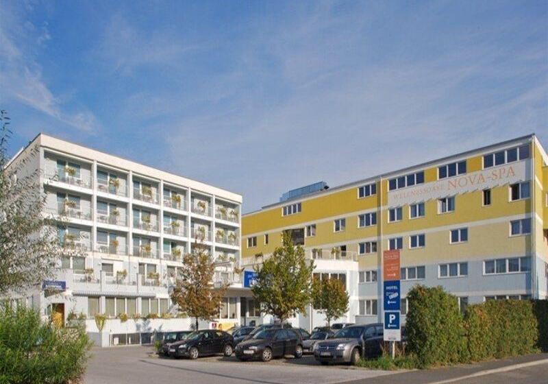 Novapark Flugzeughotel Graz