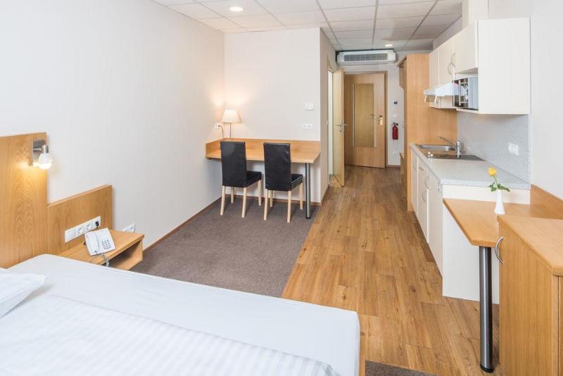 Novapark Flugzeughotel Graz