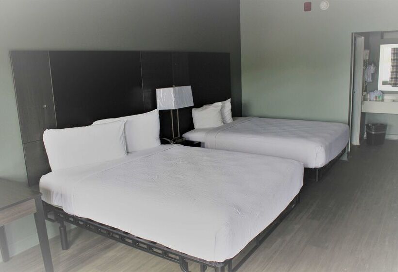 ホテル River Front Inn