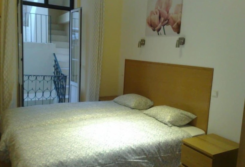 هاستل Downtown Guest House