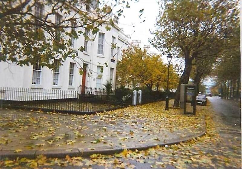 הוסטל Embassie Backpackers