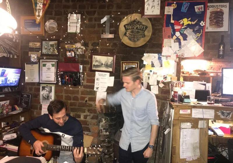 הוסטל Embassie Backpackers