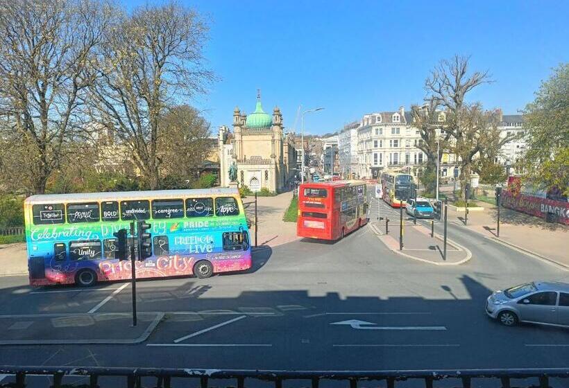 Общежитие Kipps Brighton