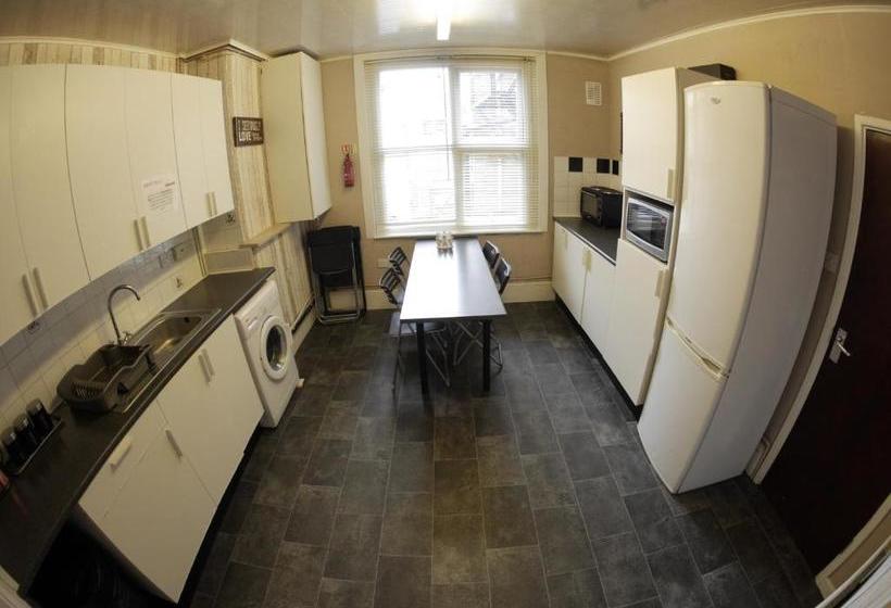 فندق صغير Midtown Lodge