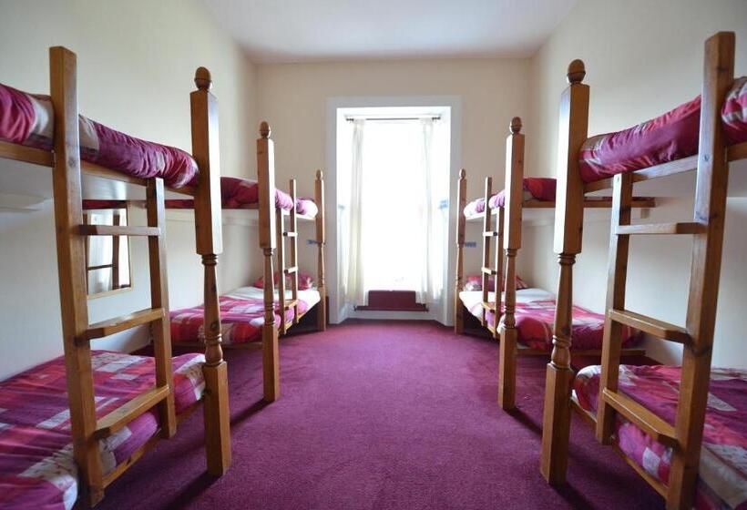 هاستل Oban Backpackers