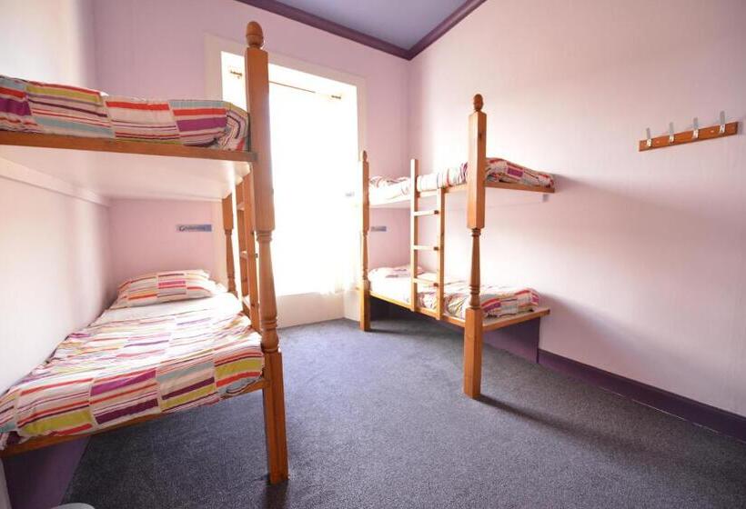 هاستل Oban Backpackers