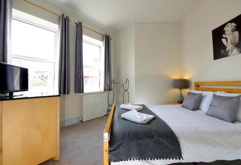 Общежитие Southsea Rocks