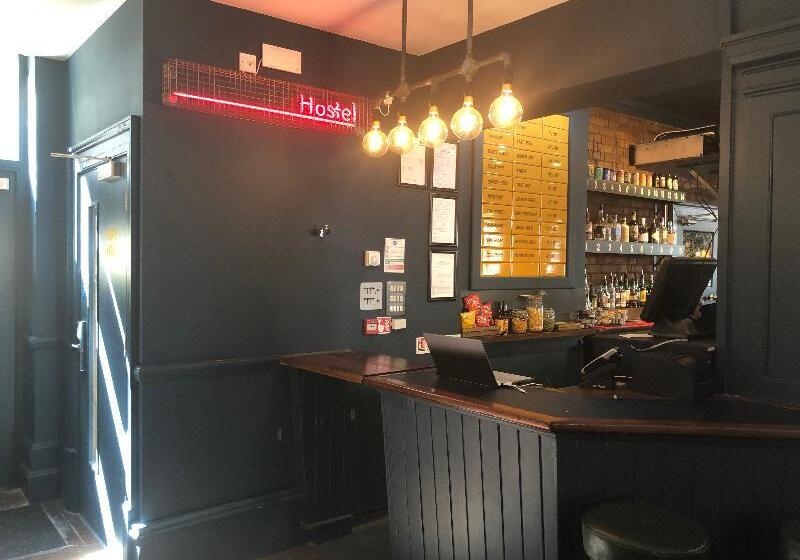 Общежитие Publove @ The Steam Engine Waterloo