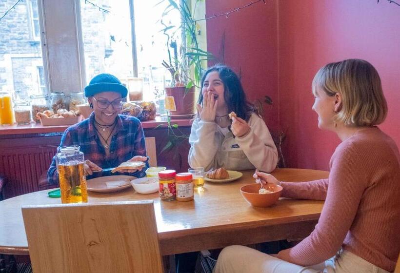 هاستل Royal Mile Backpackers