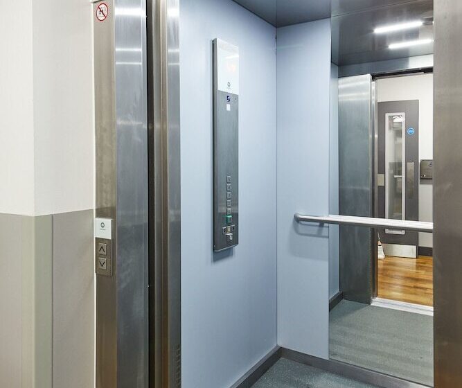 旅馆 St Christopher's Inn Village London Bridge