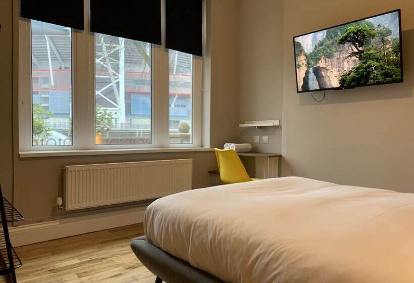 旅馆 The Riverhouse