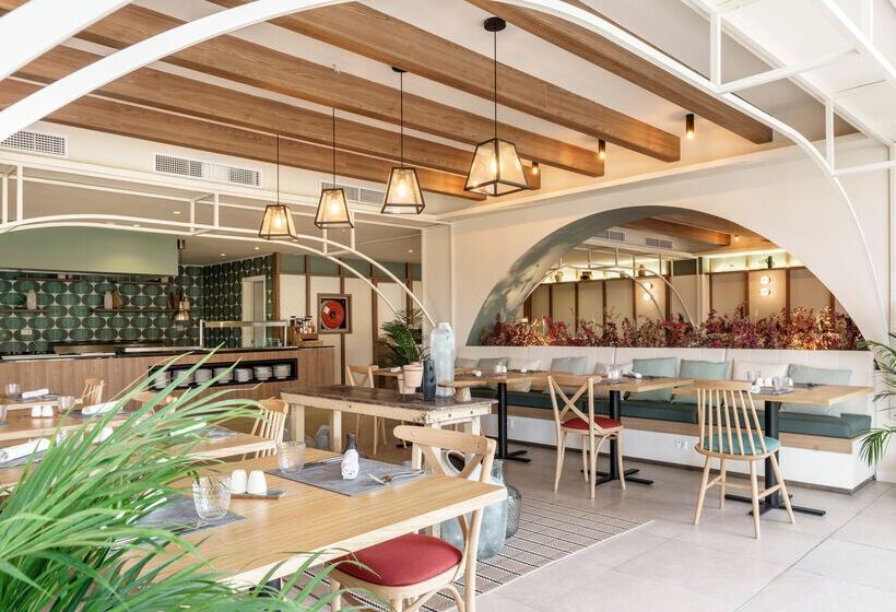 Aluasoul Mallorca Resort  Adults Only