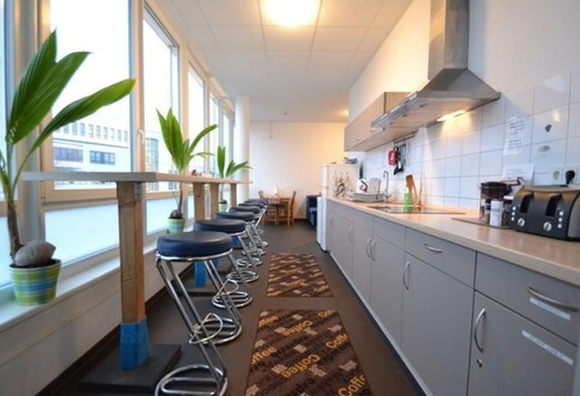 Arena Hostel & Monteurzimmer