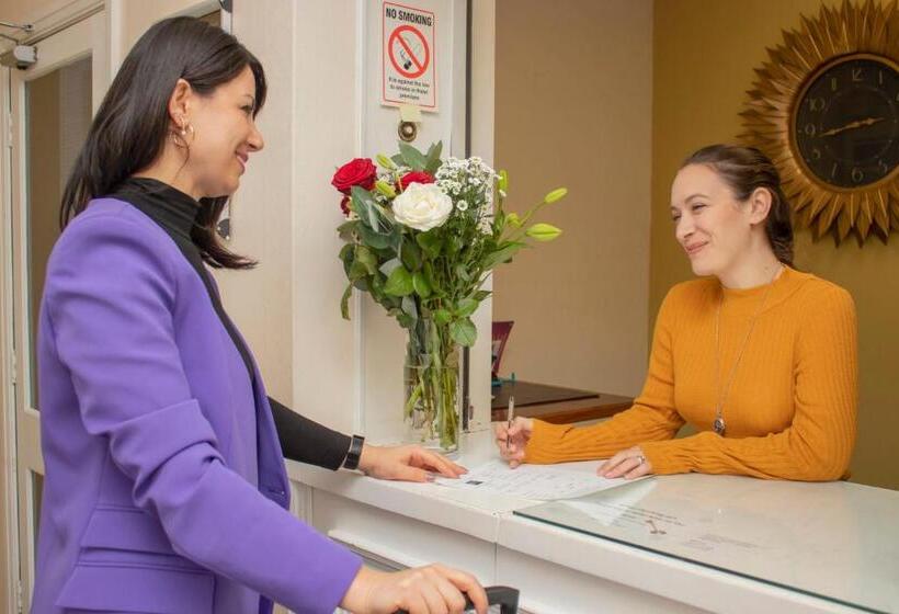 Ascot Grange Hotel Voujon Resturant