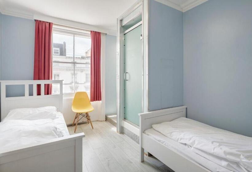 Astor Victoria Hostel