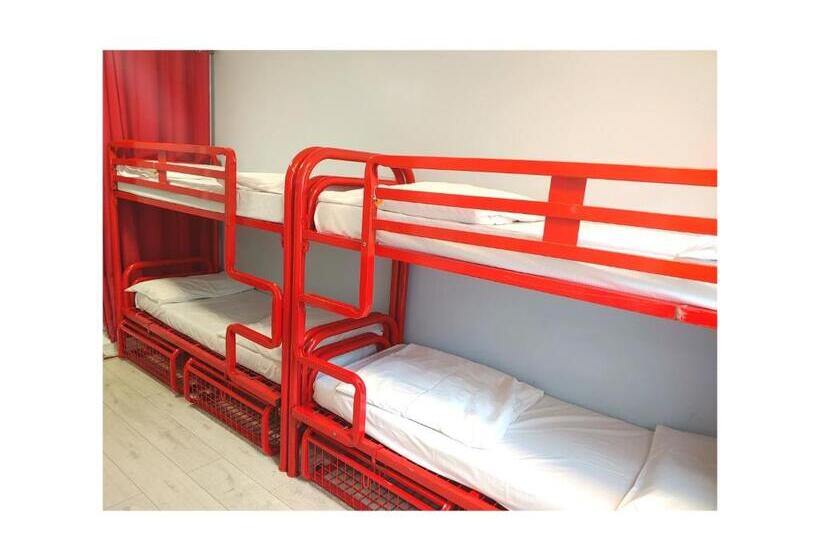 Astor Victoria Hostel