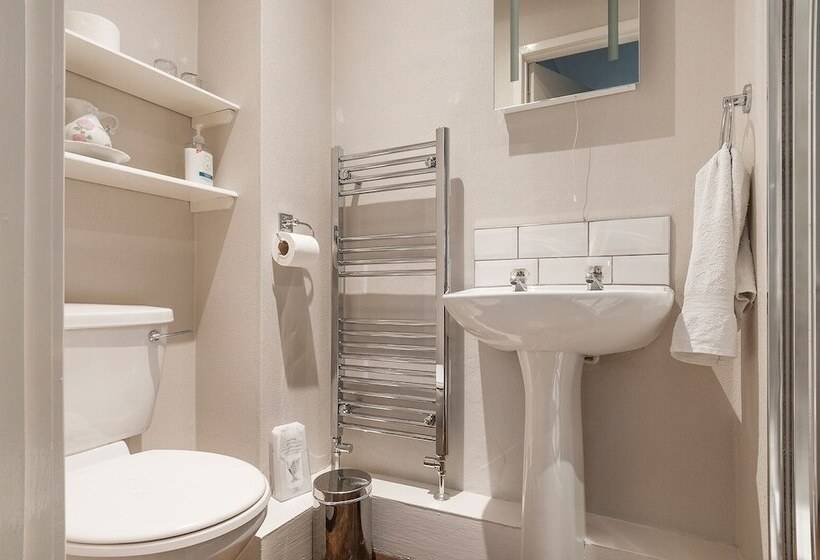 צימר Aynetree Guest House