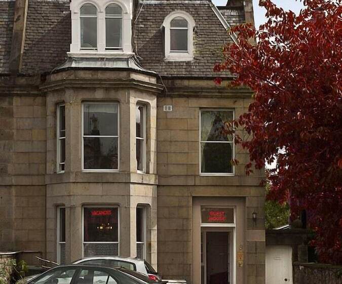 تختخواب و صبحانه Blossom Guesthouse