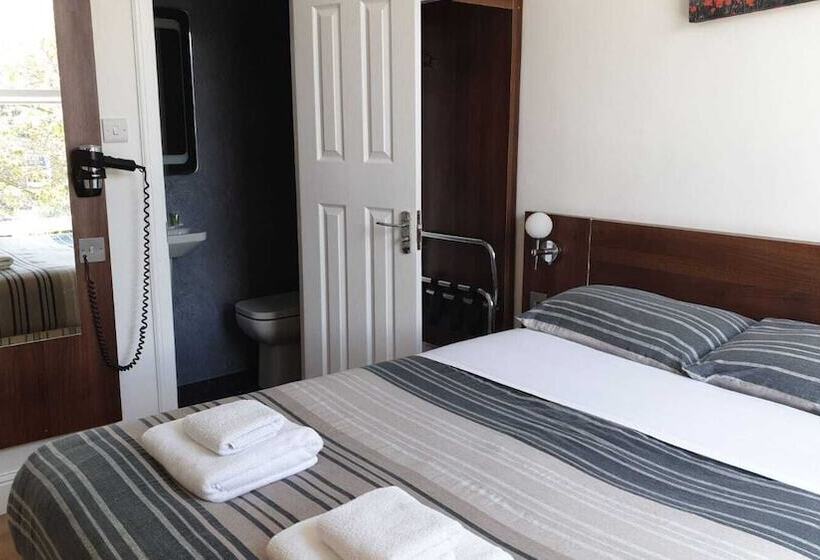 تختخواب و صبحانه Blossom Guesthouse