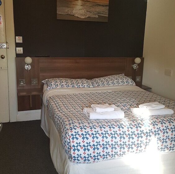 تختخواب و صبحانه Blossom Guesthouse