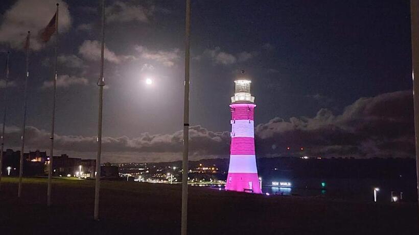 تختخواب و صبحانه The Kynance House On Plymouth Hoe ,26 Ensuite Rooms