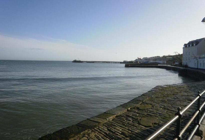 مبيت وإفطار Town Hall Lodge