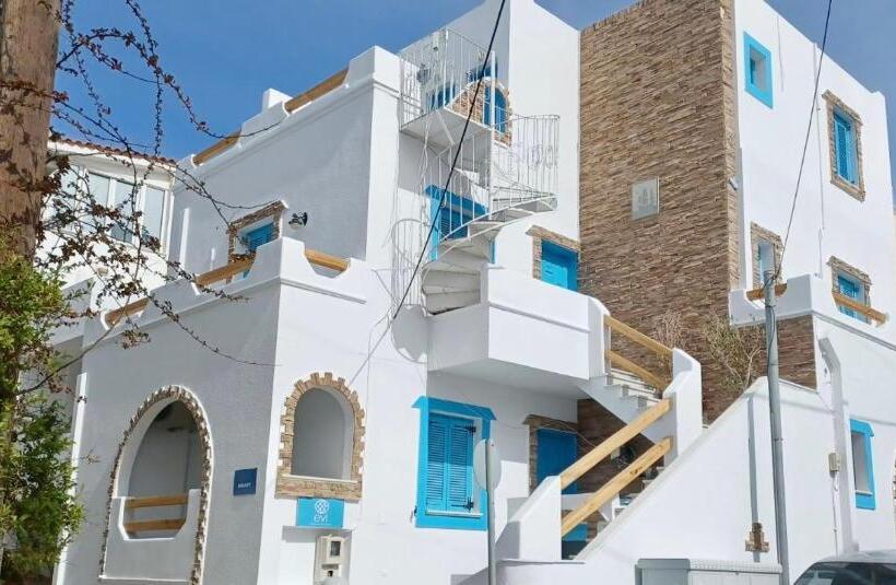 Evi Studios & Apartments