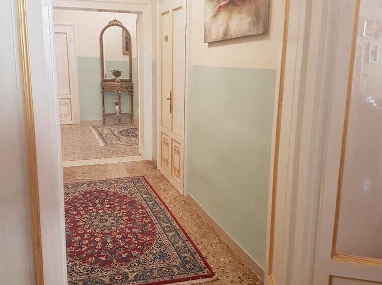 مسافرخانه Luxury Suites In Venice Friendly Venice Suites