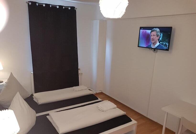 Хостел Shivas City Apart