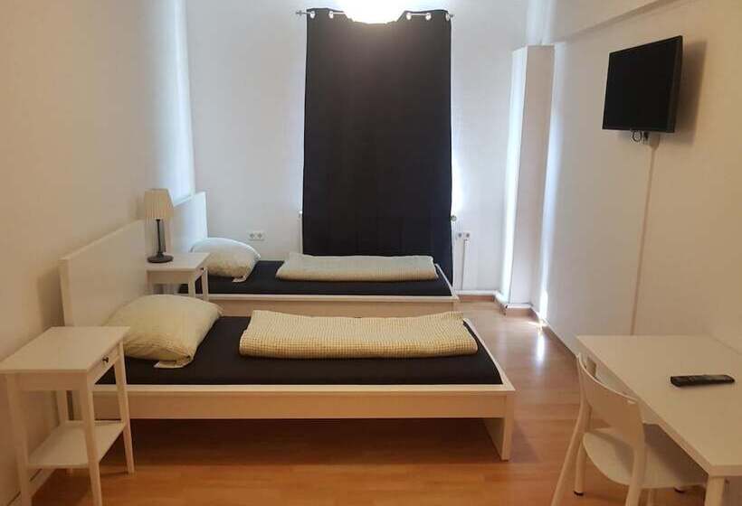 Хостел Shivas City Apart