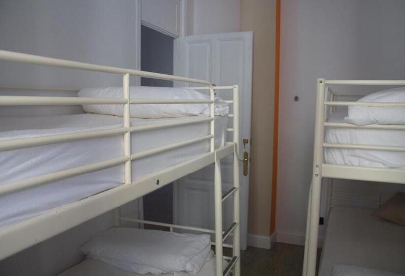 Hostel Royalty Albergue