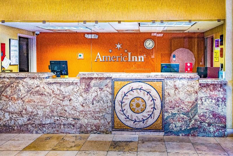 ホテル Americinn By Wyndham Denver Airport