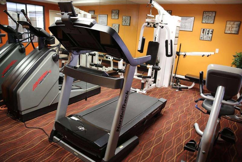 ホテル Americinn By Wyndham Denver Airport