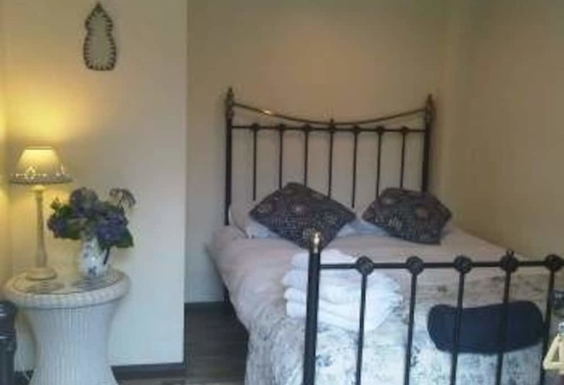 Отель Bonningtons