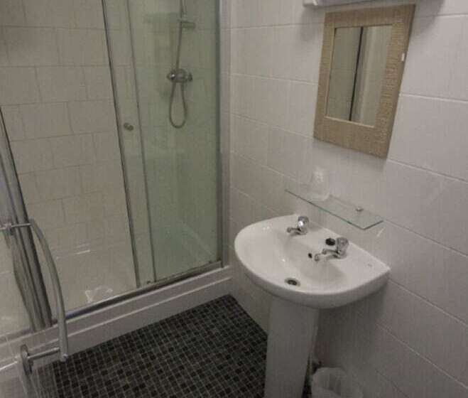 בית מלון כפרי Brooklands