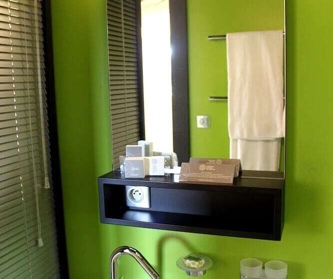 فندق Hôtel Restaurant Le Château De Besseuil, Mâcon Nord   Teritoria