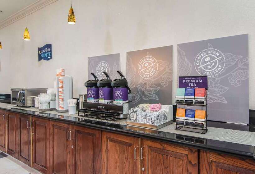 فندق Clarion Pointe South Boston  Danville East