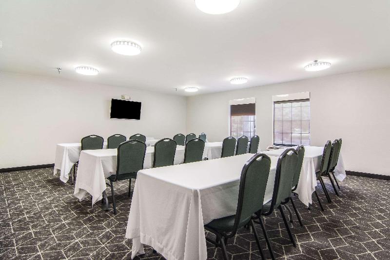 فندق Clarion Pointe South Boston  Danville East