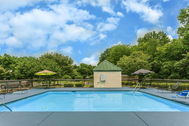 فندق Clarion Pointe South Boston  Danville East